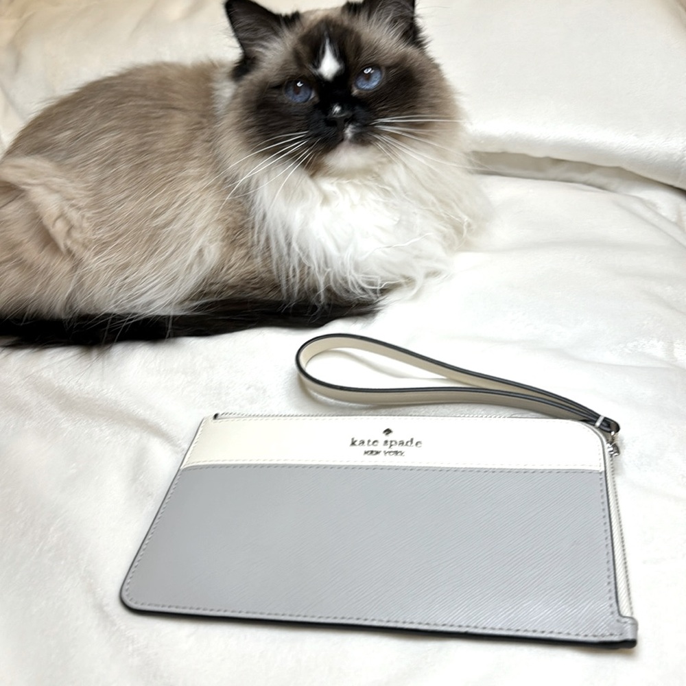 Kate Spade Leather Wristlet EUC